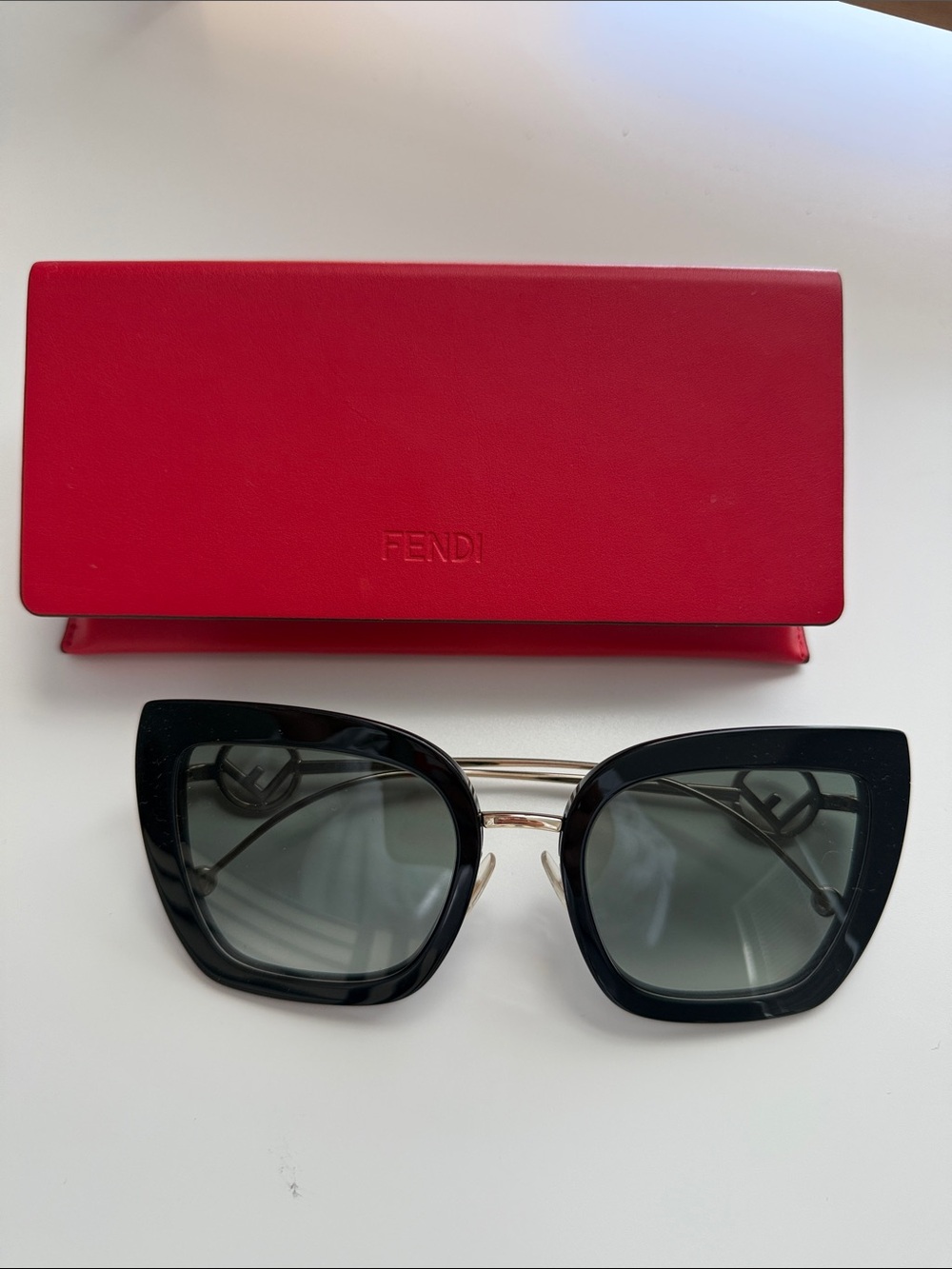 Fendi cat sunglasses